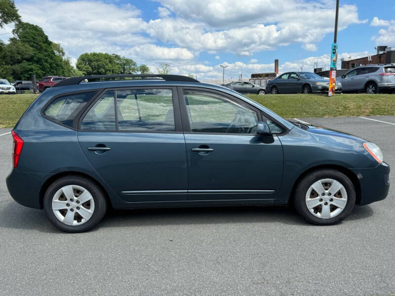 2009 Kia Rondo LX