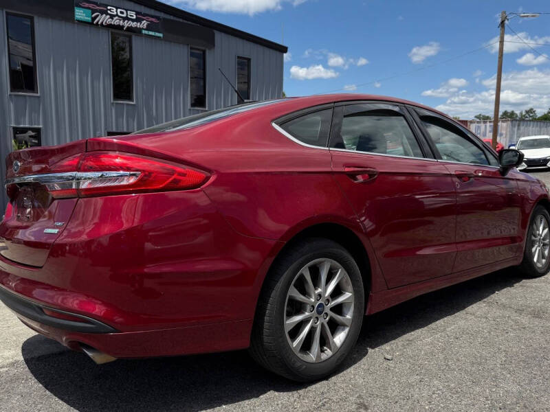 2017 Ford Fusion SE