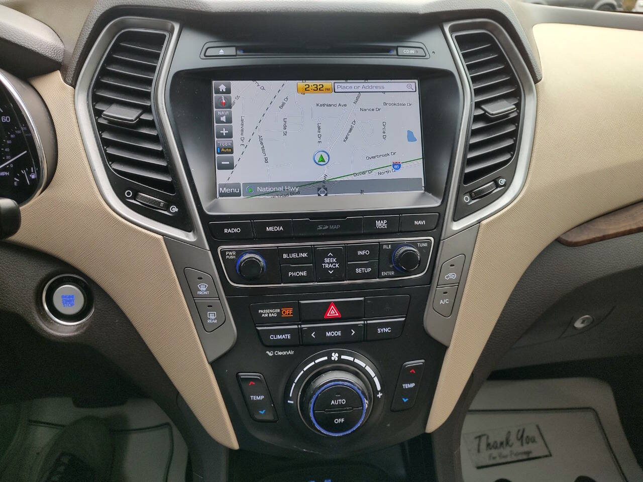 HyundaiSanta Fe Sport10