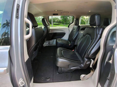 2021 Chrysler Voyager LXi