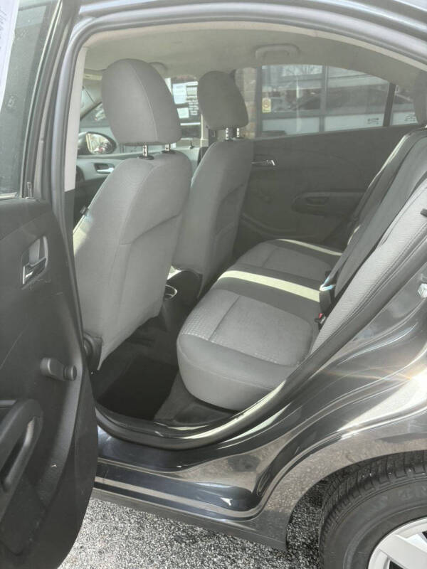 2013 Chevrolet Sonic LS Auto