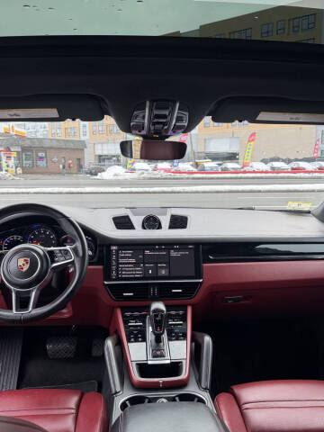 2021 Porsche Cayenne