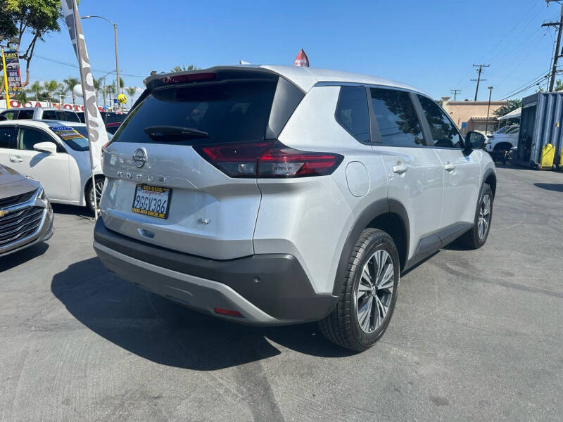 2023 Nissan Rogue SV