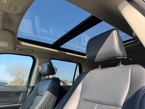 2024 Ford Expedition MAX XLT