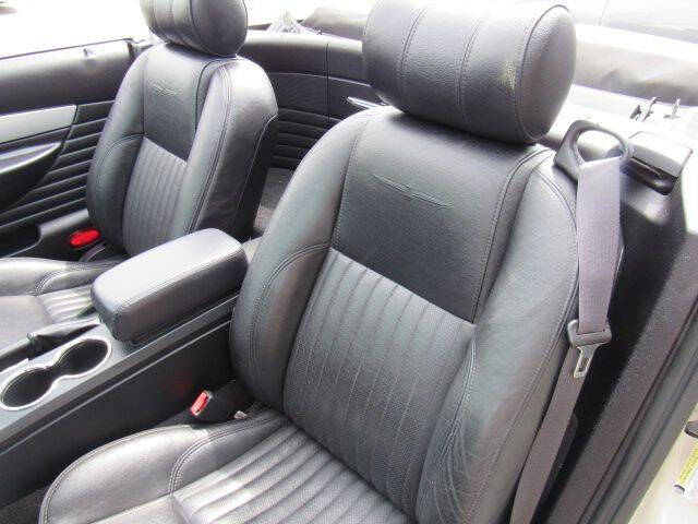 2005 Ford Thunderbird Deluxe
