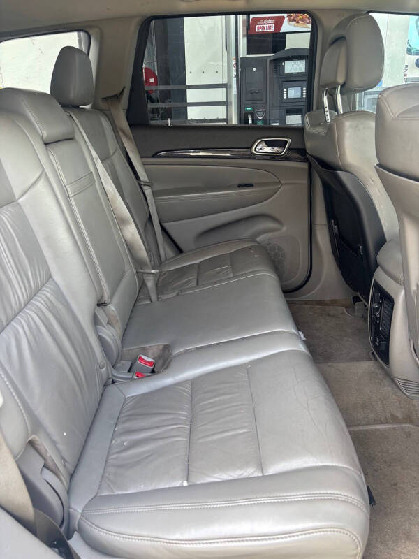 2011 Jeep Grand Cherokee Laredo