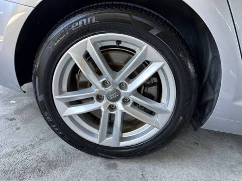 2017 Audi A4 2.0T quattro Premium