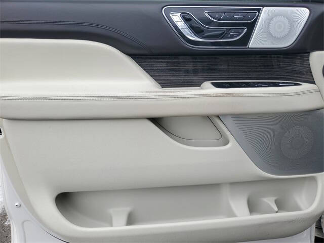 2018 Lincoln Navigator Black Label