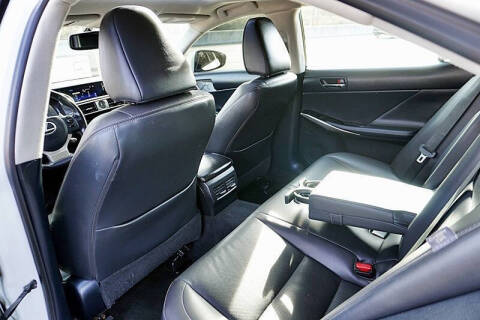 2016 Lexus IS 200t