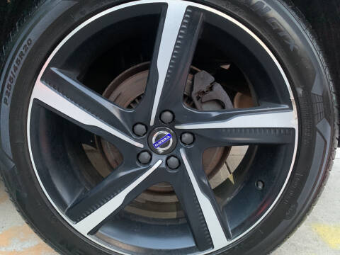 2016 Volvo XC60 T6 Drive-E R-Design