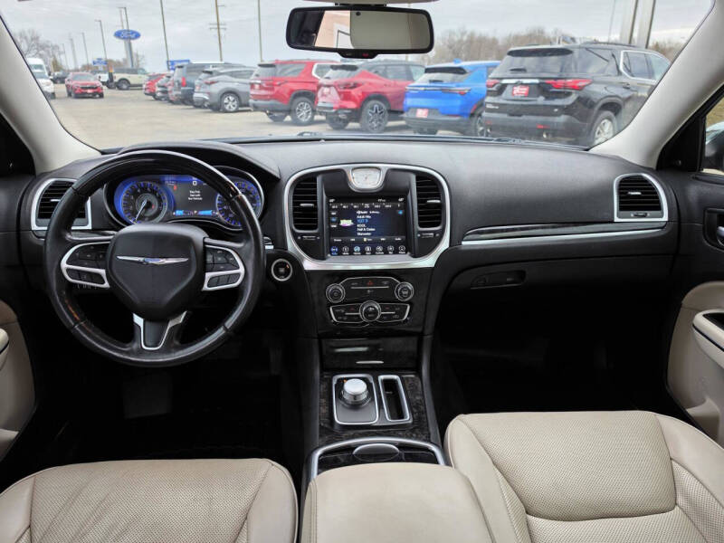 2018 Chrysler 300 Limited