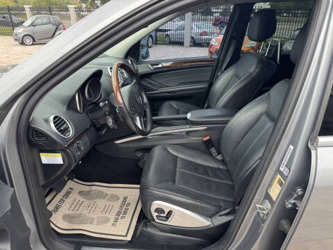 2011 Mercedes-Benz GL-Class GL 550 4MATIC