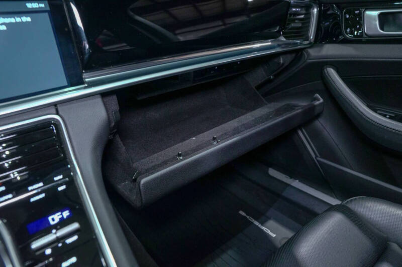 2018 Porsche Panamera 4S