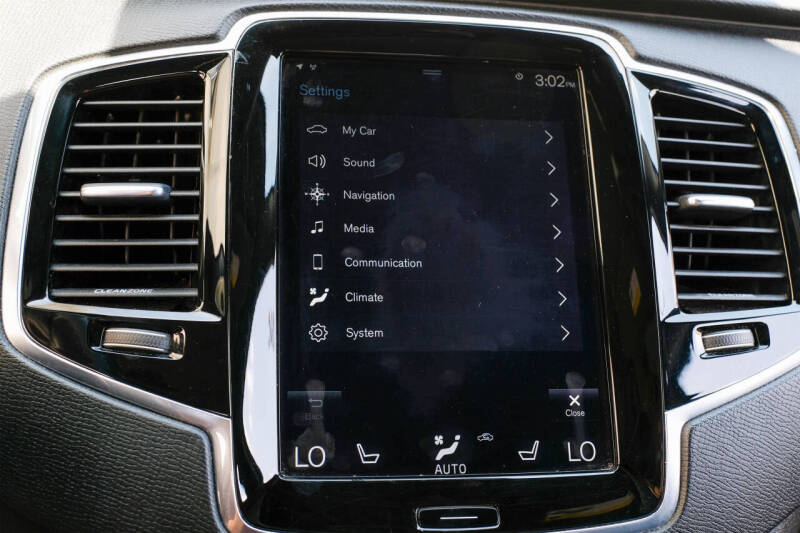 2016 Volvo XC90 T8 eAWD R-Design