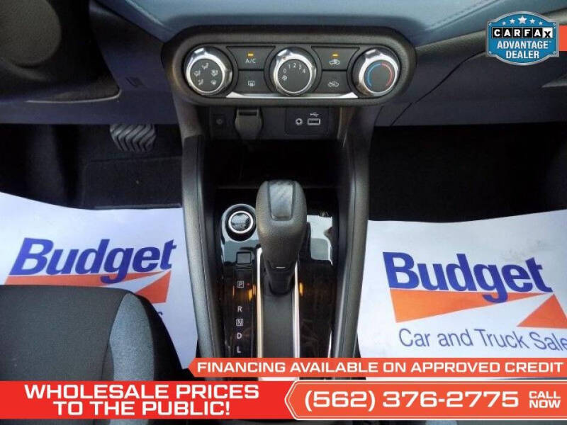 2023 Nissan Versa SV