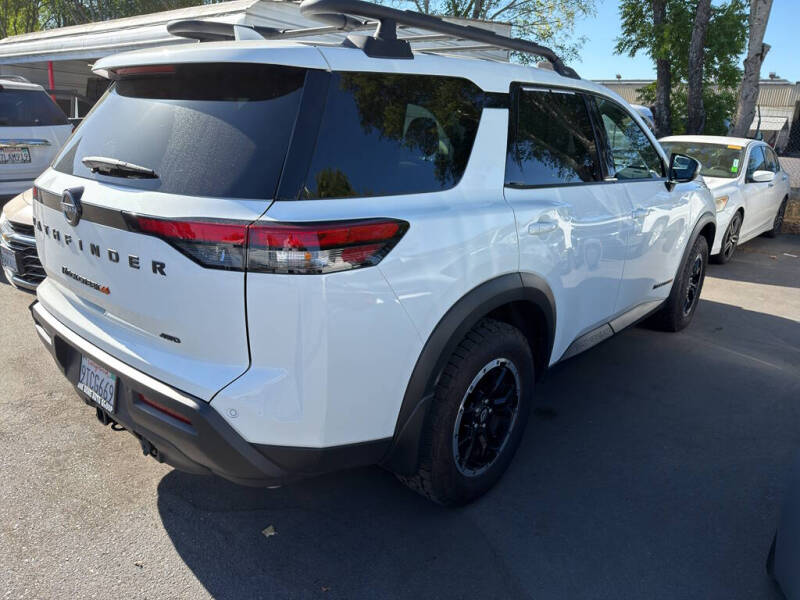 2025 Nissan Pathfinder Rock Creek