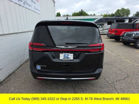 2023 Chrysler Pacifica Touring L