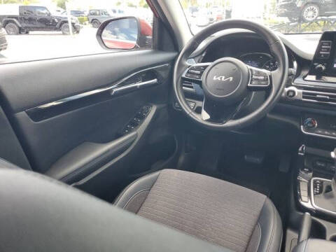 2023 Kia Seltos S