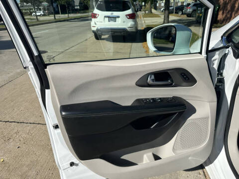 2021 Chrysler Pacifica Touring L