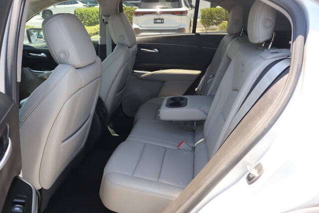 2022 Cadillac XT4 Premium Luxury