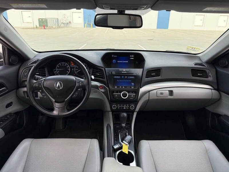 2017 Acura ILX w/Tech