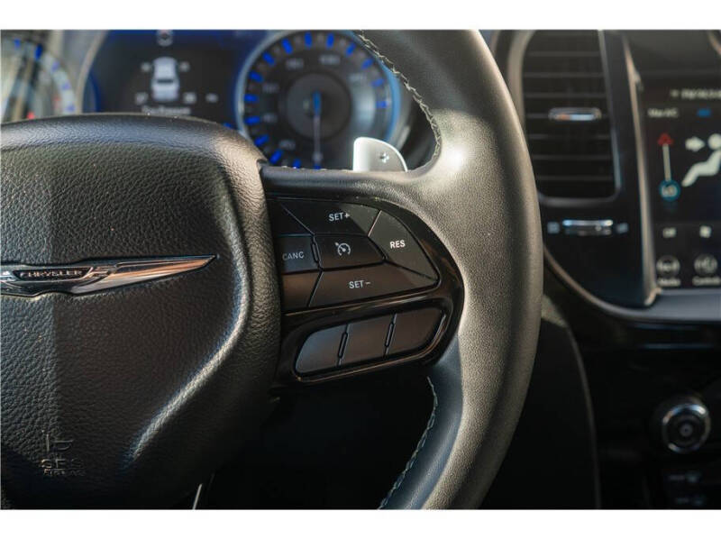 2023 Chrysler 300 S V6