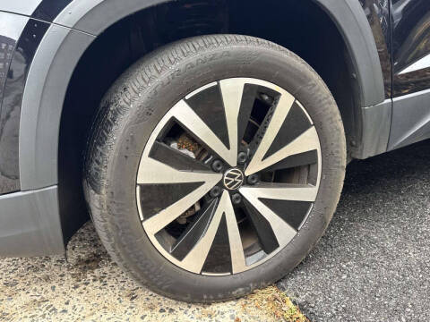 2022 Volkswagen Taos SE 4Motion