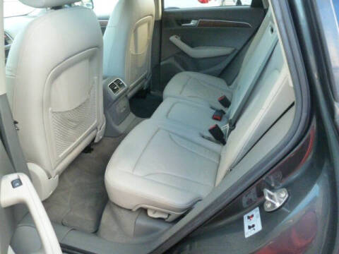 2012 Audi Q5 3.2 quattro Premium Plus