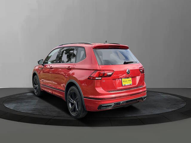 2024 Volkswagen Tiguan SE R-Line Black