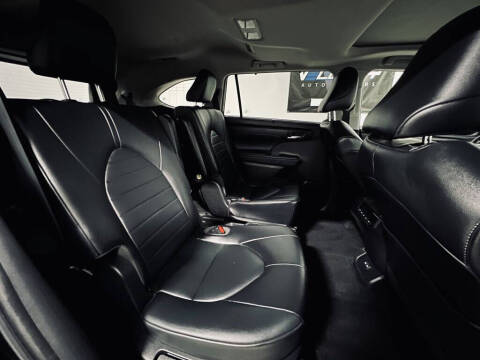 2022 Toyota Highlander XLE