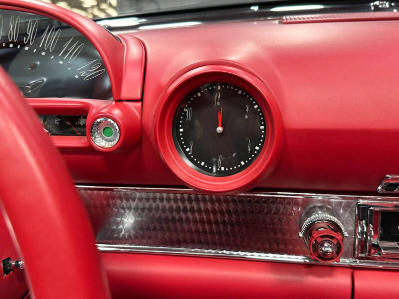 1956 Ford Thunderbird