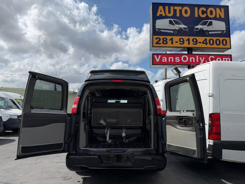 2017 Chevrolet Express 2500