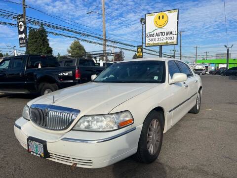 2003 Lincoln Town Car for sale at 82nd AutoMall in Portland OR