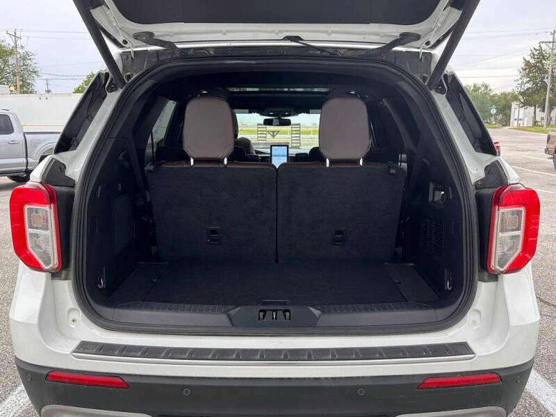 2023 Ford Explorer Platinum