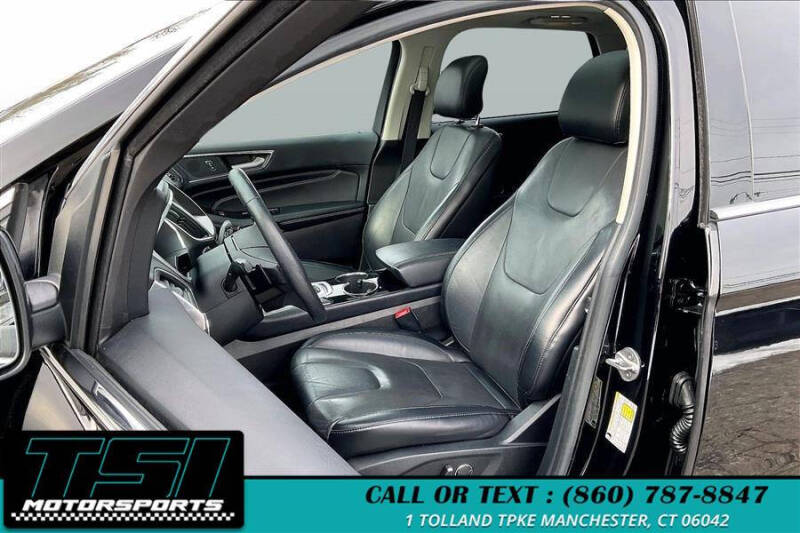 2017 Ford Edge Titanium