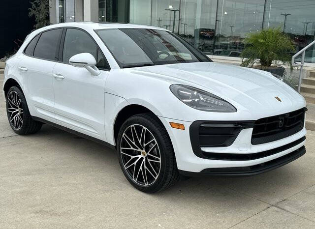 2026 Porsche Macan