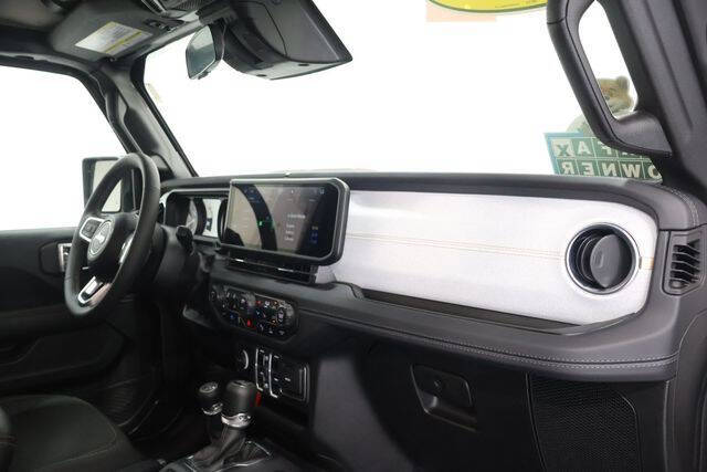 2025 Jeep Wrangler Sahara 4xe