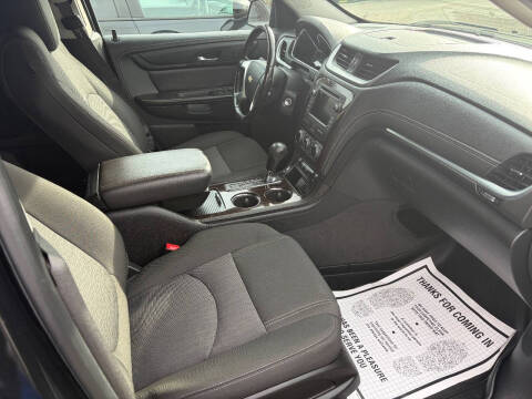 2017 Chevrolet Traverse LT