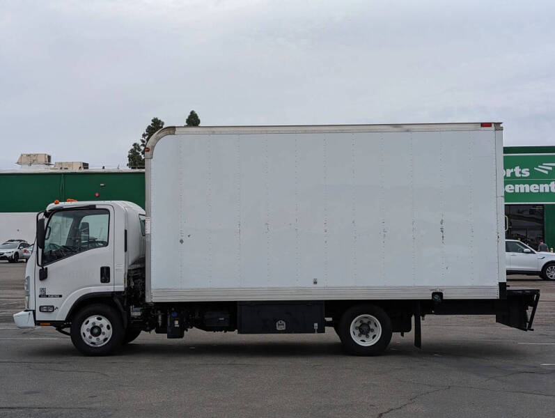 2016 Isuzu NPR