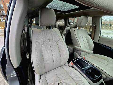 2018 Chrysler Pacifica Hybrid Limited