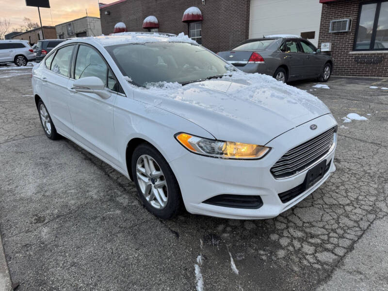 2015 Ford Fusion SE photo 3