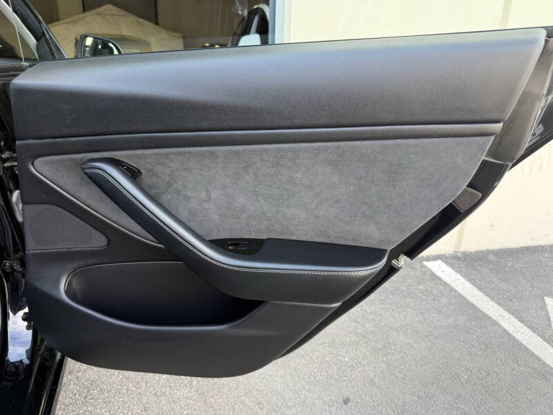 2018 Tesla Model 3 Performance