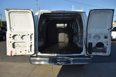 2010 Ford E-Series E-250