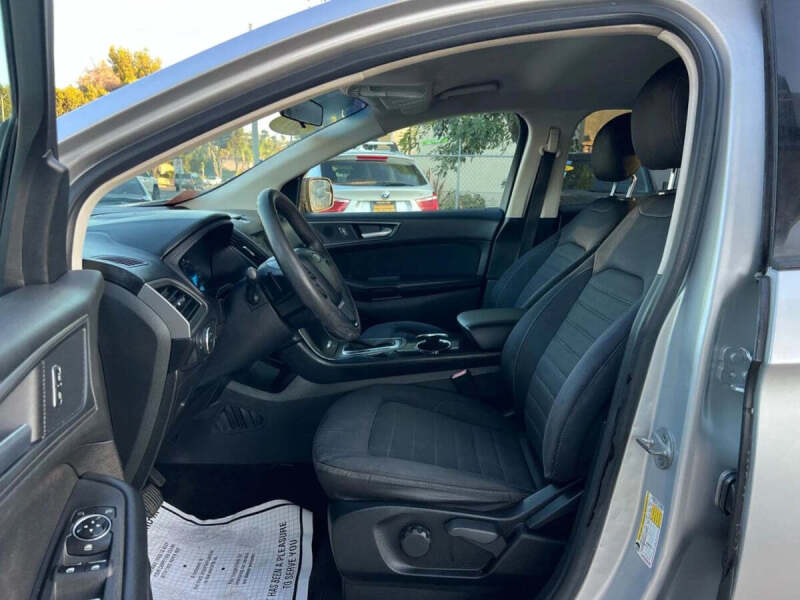 2017 Ford Edge SE