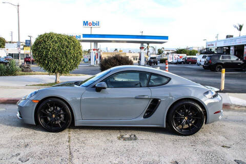 2025 Porsche 718 Cayman