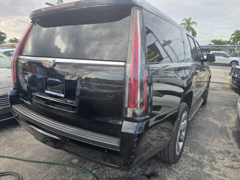 2016 Cadillac Escalade ESV Luxury Collection