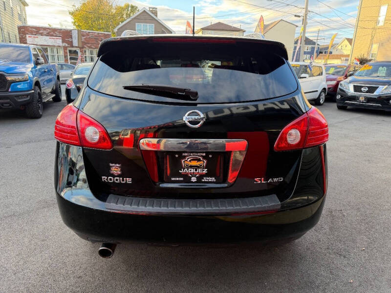2012 Nissan Rogue SV w/SL Package