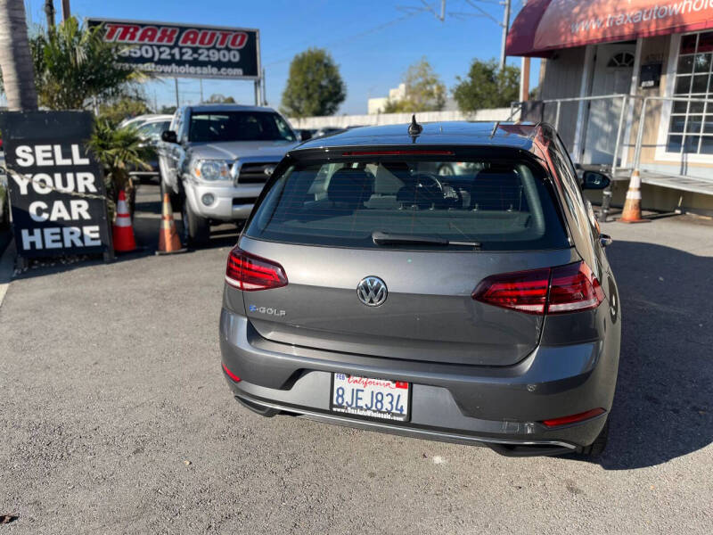 2019 Volkswagen e-Golf SE