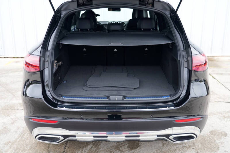 2025 Mercedes-Benz GLC GLC 300