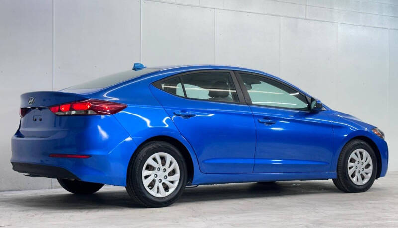 2018 Hyundai Elantra SE